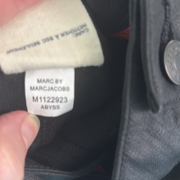 Marc by Marc Jacobs “stick” black waxed mid rise skinny jeans size 29 GUC - Picture 9 of 10